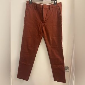 Banana Republic Men’s Chinos, burgundy. Size 31x32.